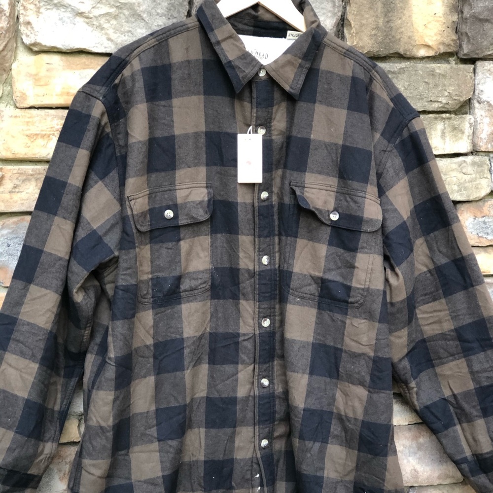 NWT redhead Sherpa lines flannel men’s shirt.